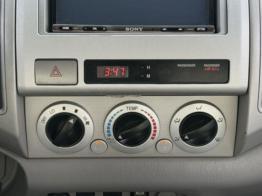 Used 2011 Toyota Tacoma 4x4 Access Cab w/ SR5 Pkg #2 image 26