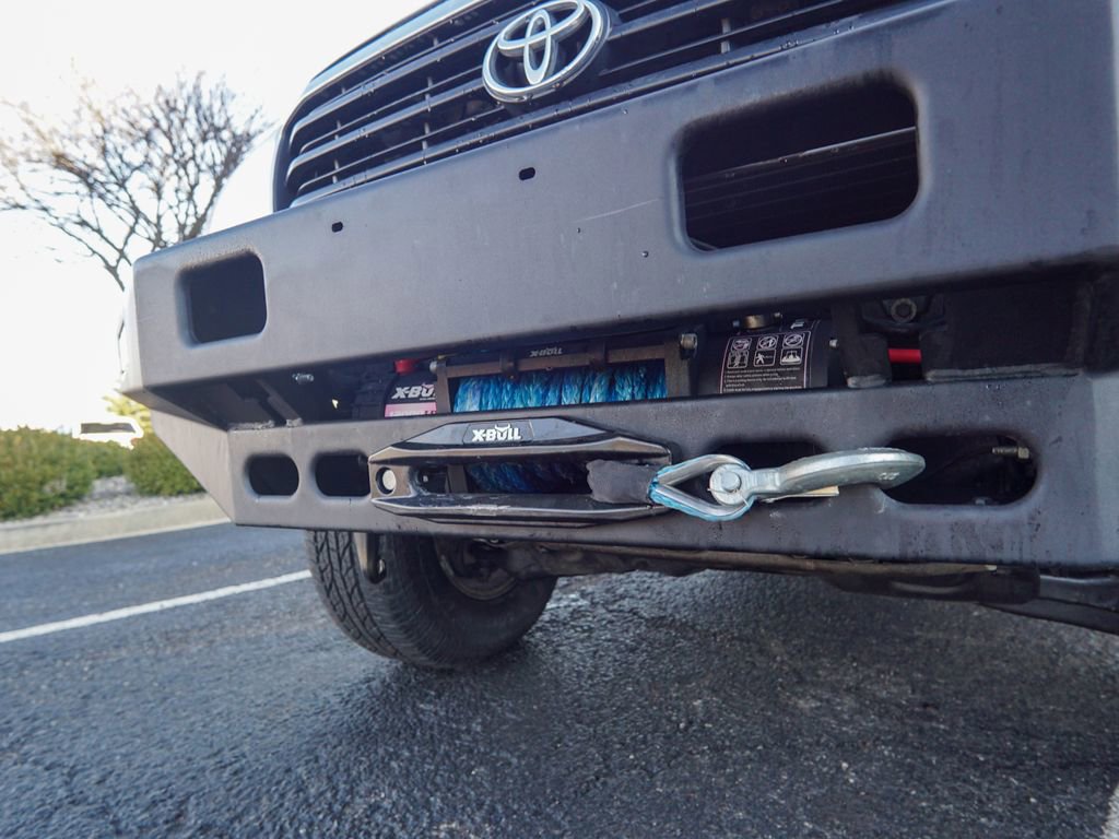 Used 2000 Toyota Land Cruiser image 10