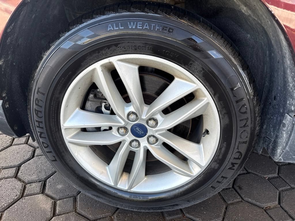Used 2016 Ford Edge SEL w/ Equipment Group 201A AWD/4WD image 10