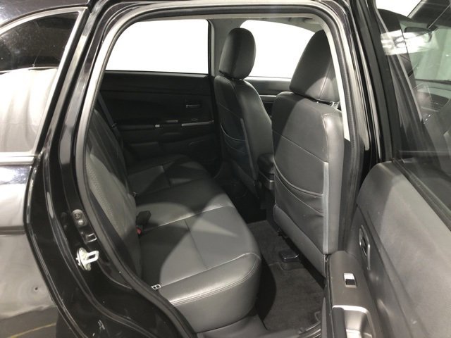 Used 2018 Mitsubishi Outlander Sport SE image 9