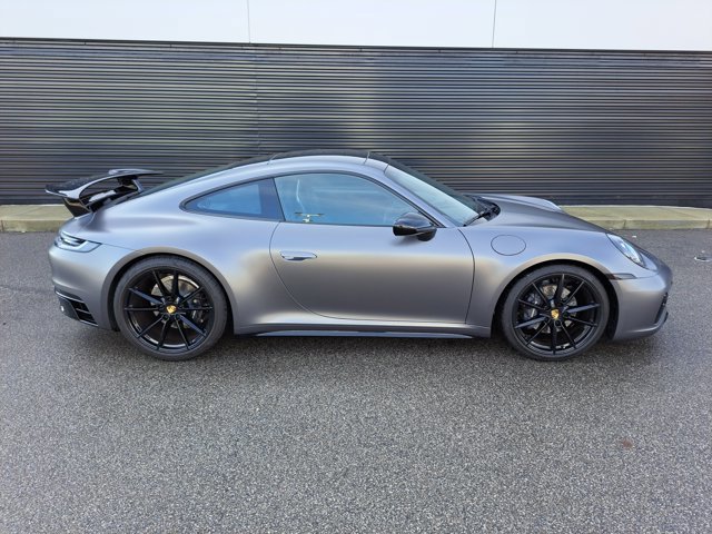 Used 2024 Porsche 911 Carrera T image 8