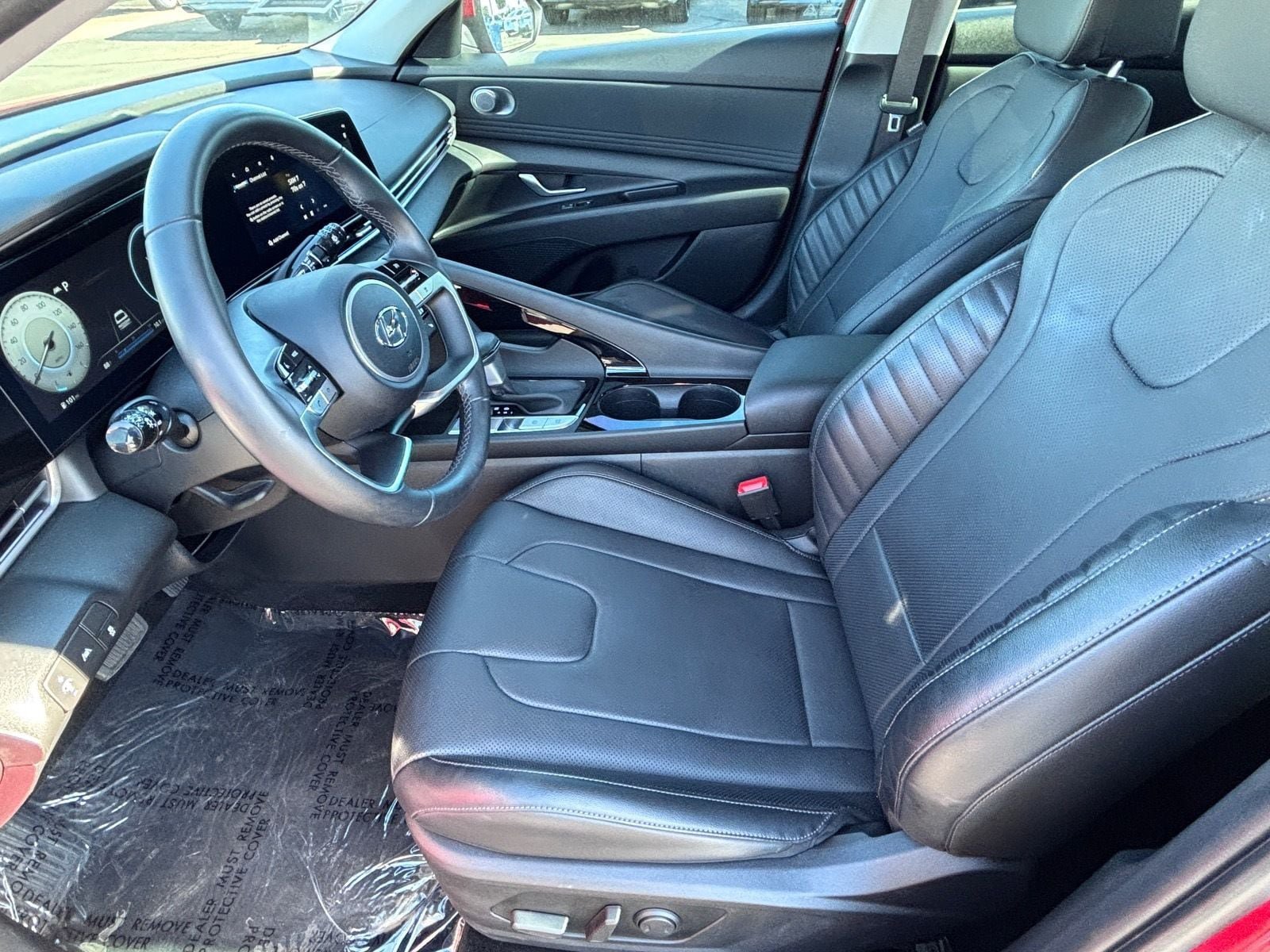 Used 2023 Hyundai Elantra Limited FWD image 18