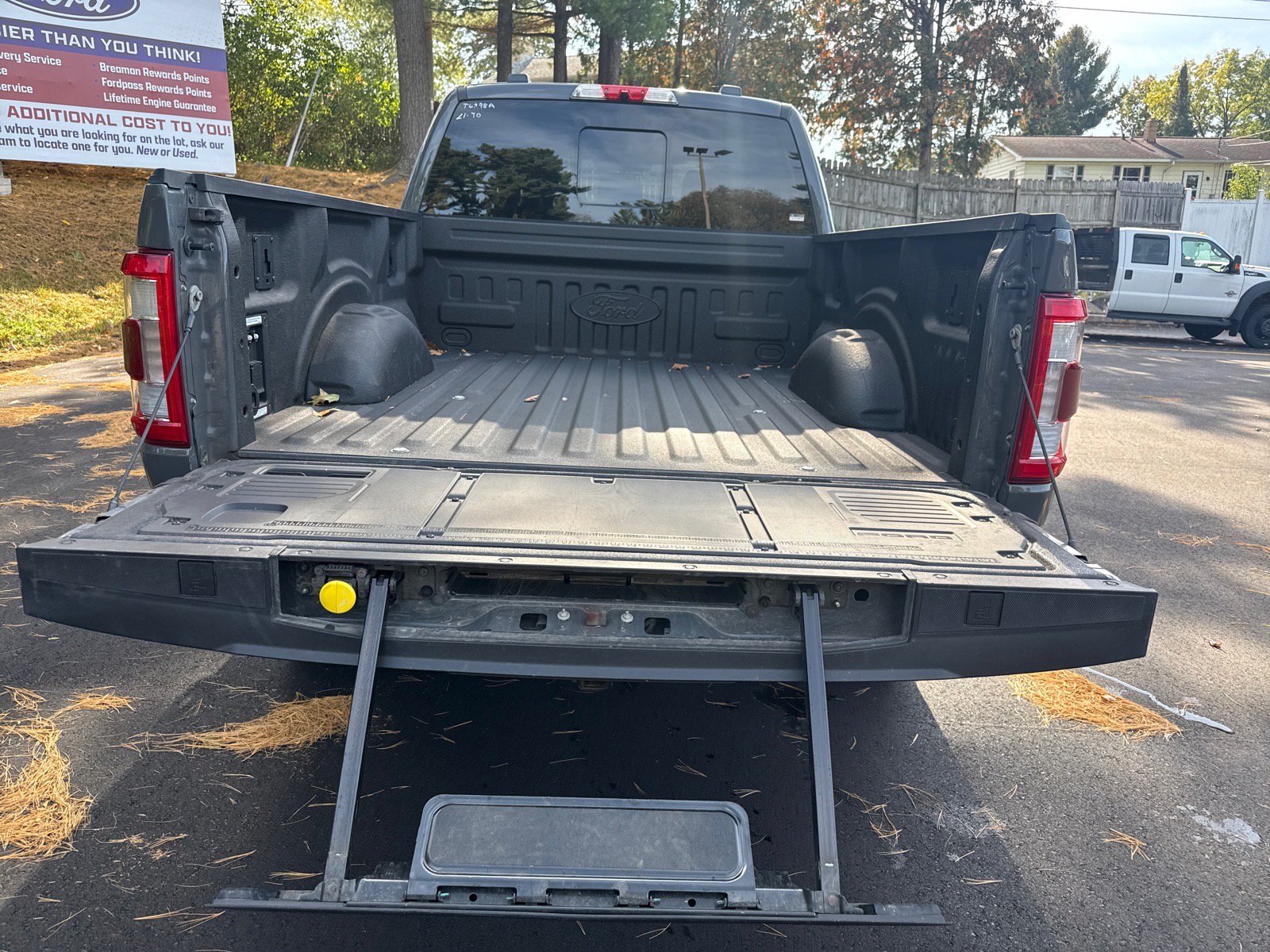 Used 2021 Ford F150 Lariat w/ Equipment Group 502A High AWD/4WD image 9