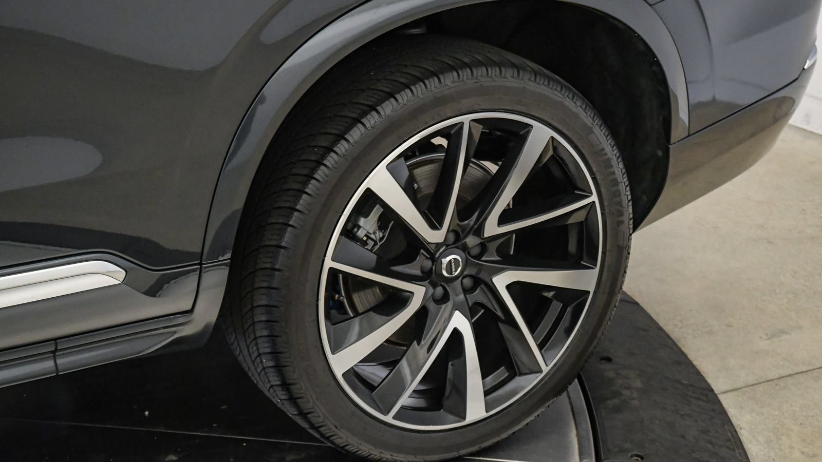 Used 2022 Volvo XC90 T8 Inscription Expression w/ Advanced Package AWD/4WD image 11