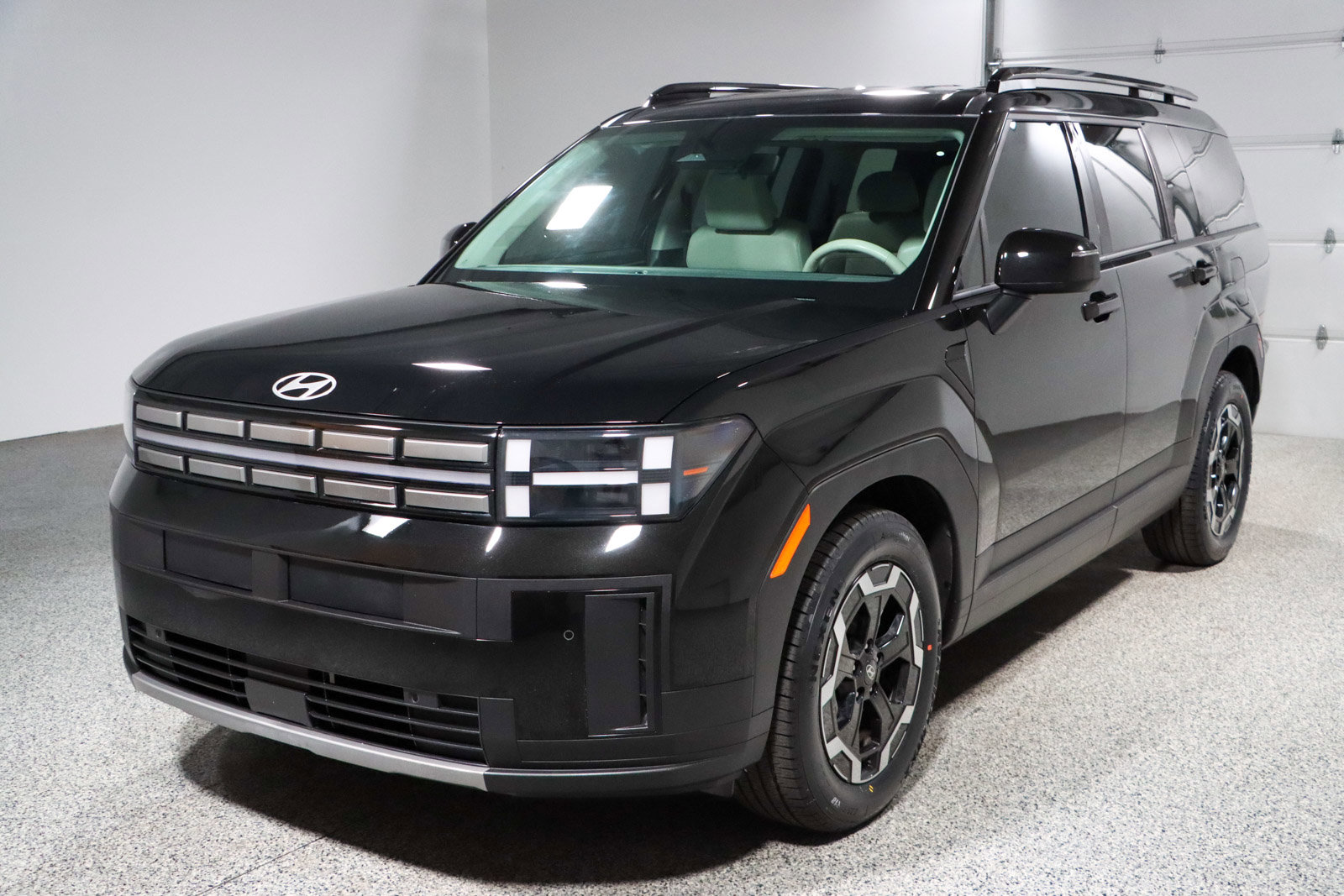 Used 2024 Hyundai Santa Fe SEL image 33