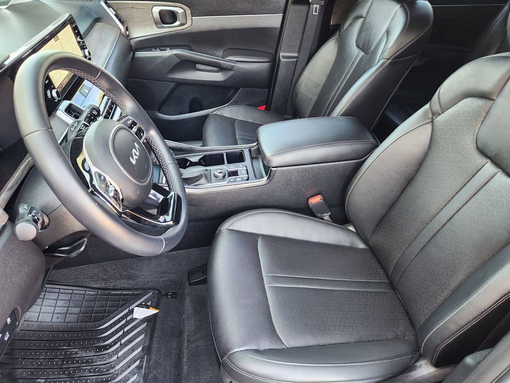 Certified 2023 Kia Sorento EX w/ Panoramic Sunroof Package image 12