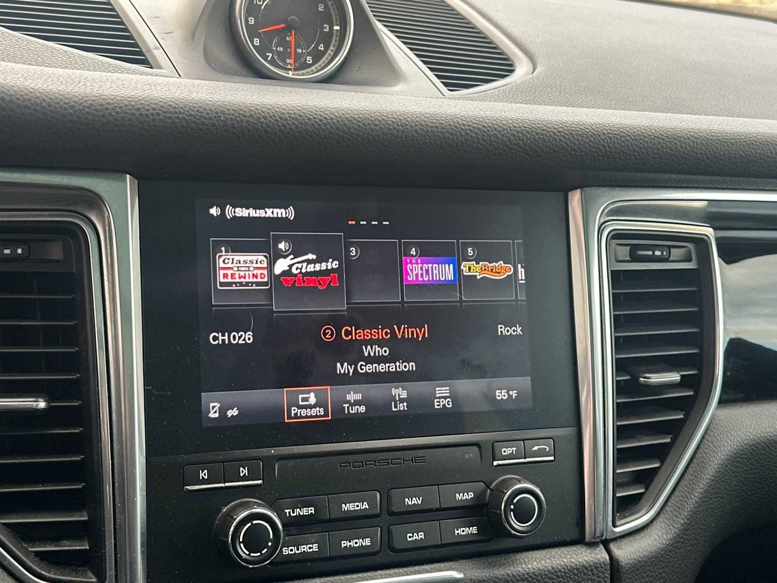 Used 2018 Porsche Macan S image 19