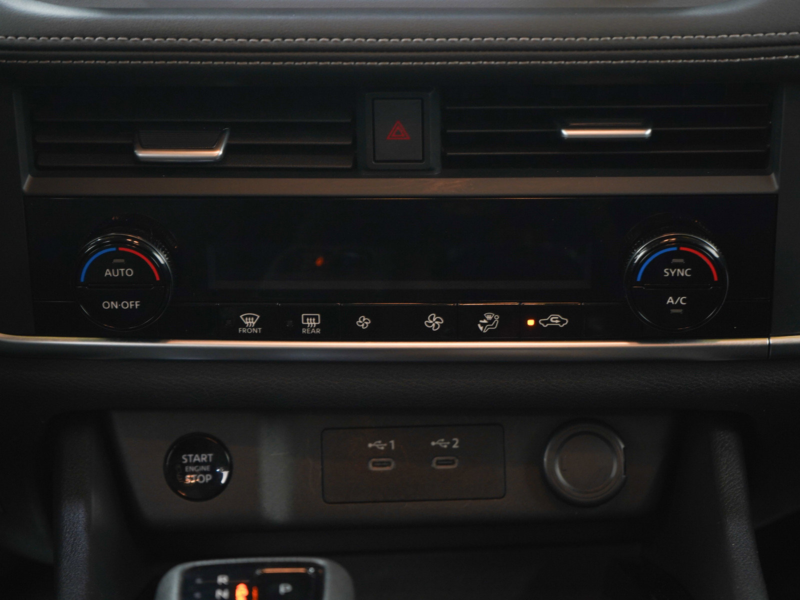 Used 2024 Nissan Rogue SV image 19