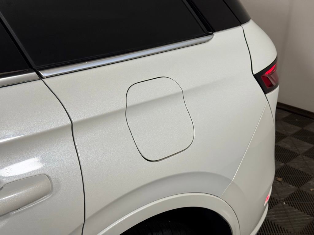 New 2025 Lincoln Corsair Grand Touring w/ Equipment Group 302A image 13