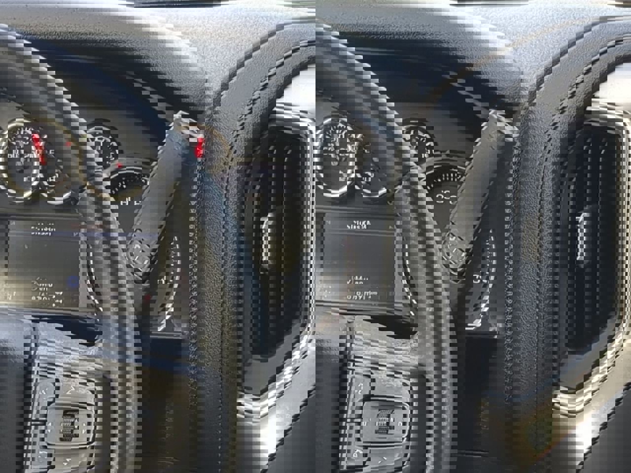 Used 2020 Chevrolet Silverado 1500 LT Trail Boss w/ Midnight Edition image 19