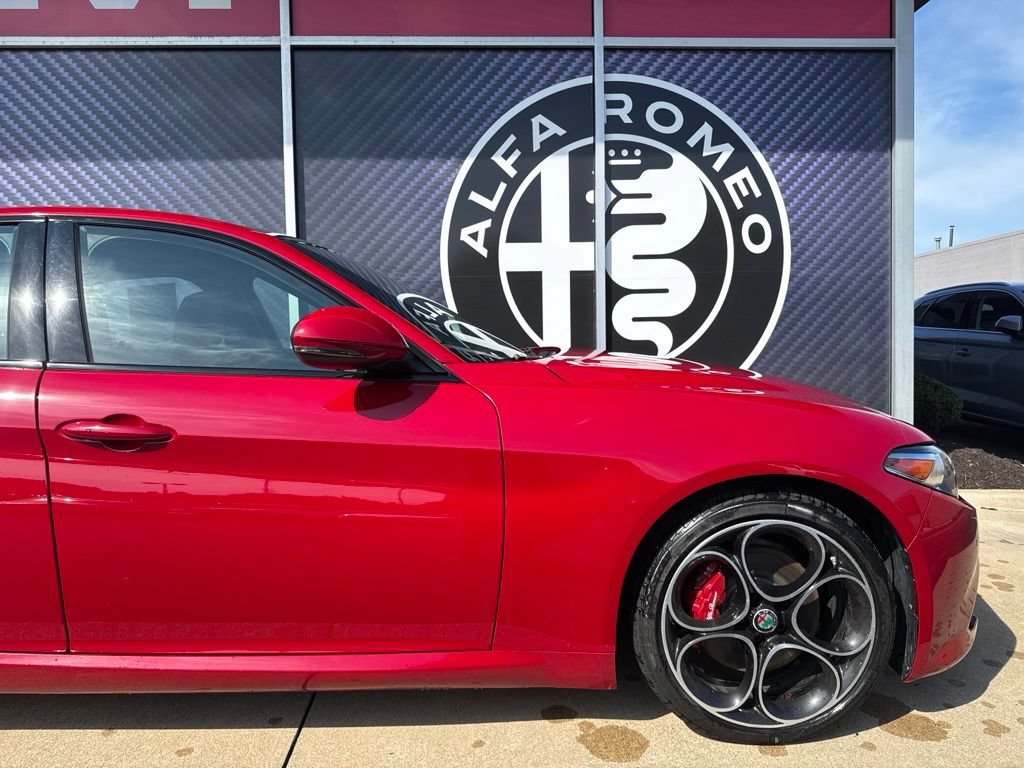 Used 2021 Alfa Romeo Giulia Ti Sport AWD/4WD image 3