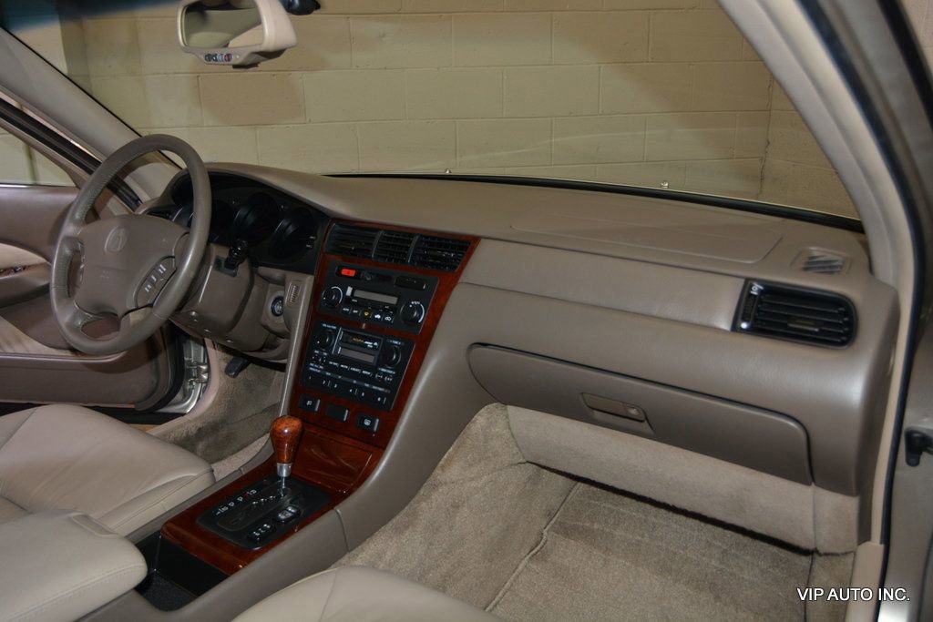 Used 2002 Acura RL image 12