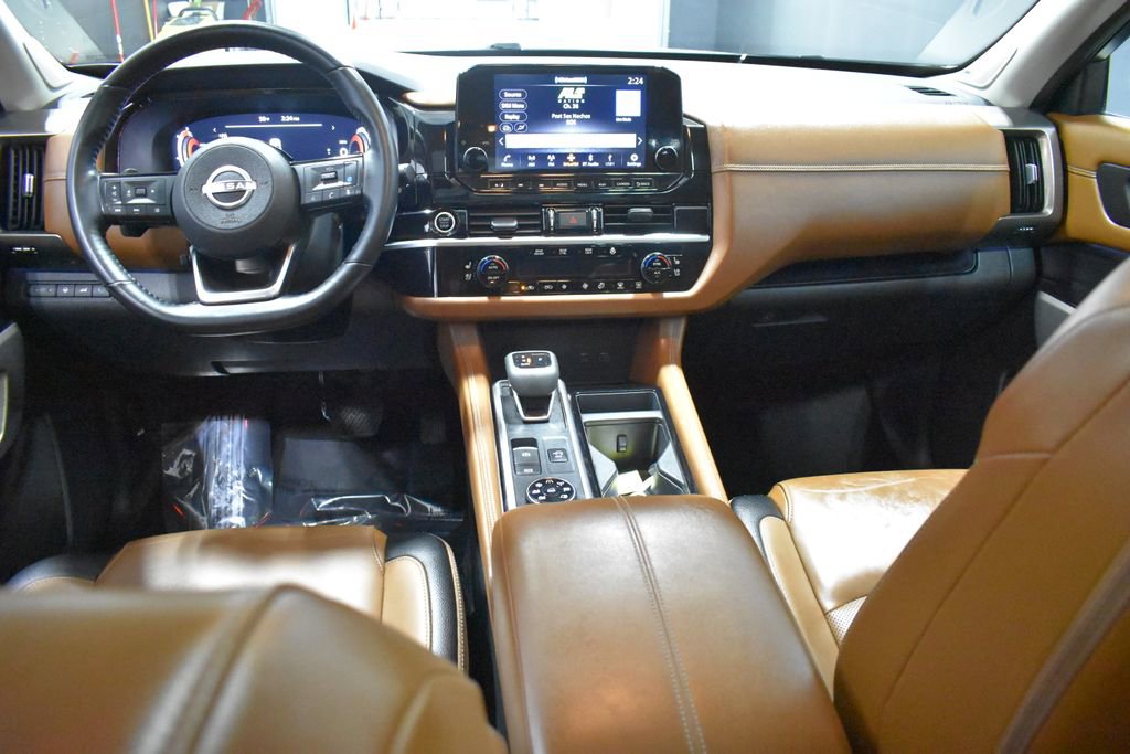 Certified 2023 Nissan Pathfinder Platinum w/ Cargo Package image 13