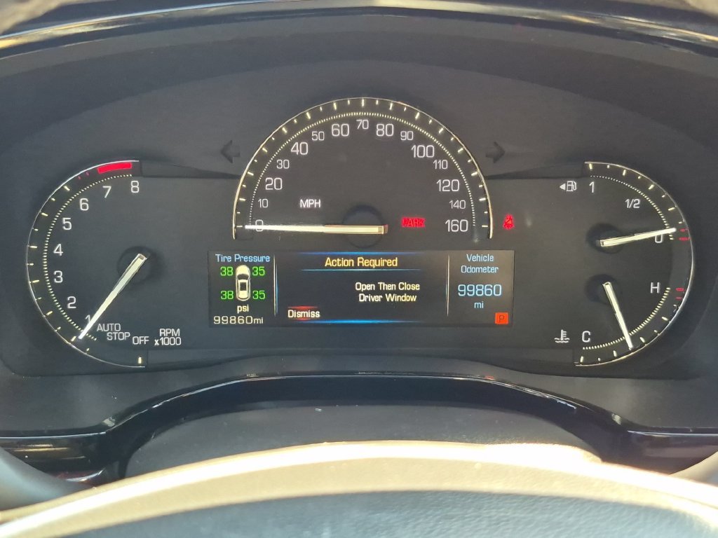 Used 2018 Cadillac XT5 Luxury w/ Driver Awareness Package FWD image 11
