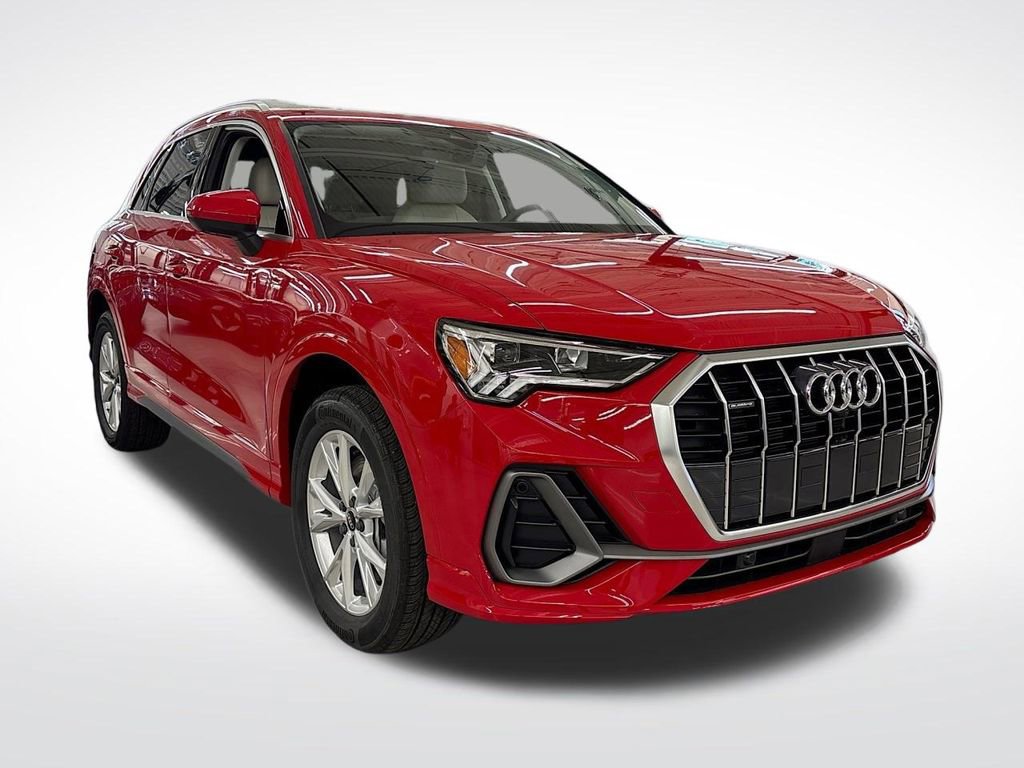Certified 2025 Audi Q3 2.0T Premium Plus image 7