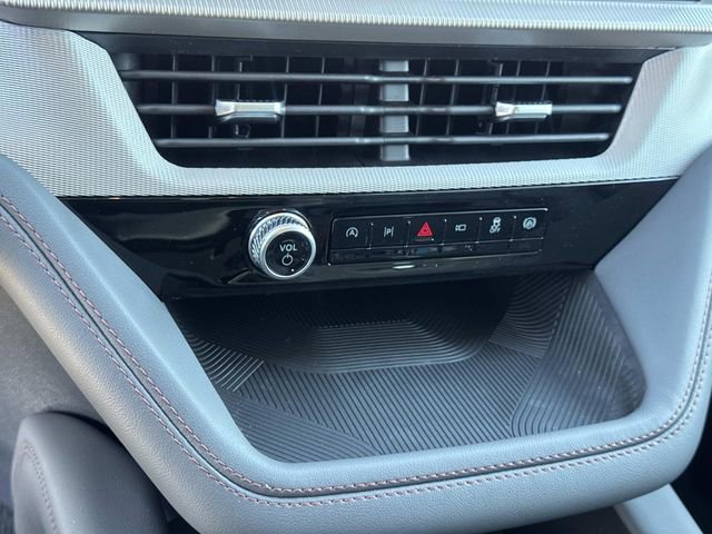 New 2026 Ford Explorer Active w/ Active Comfort Package image 14