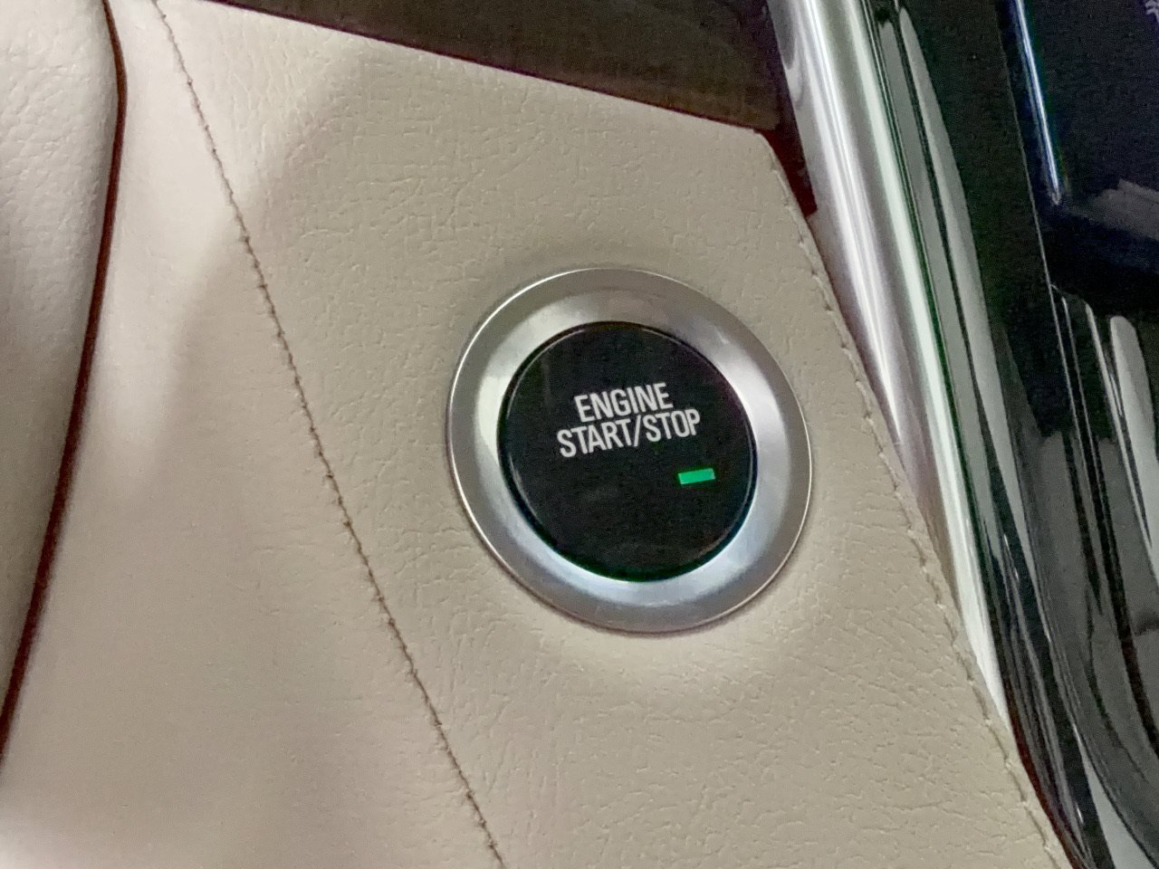 Used 2019 Cadillac Escalade ESV Premium Luxury AWD/4WD image 23