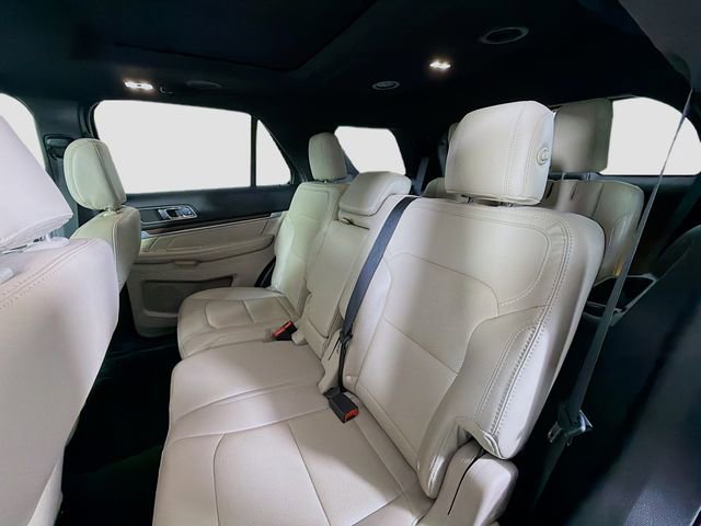 Used 2018 Ford Explorer Limited image 24
