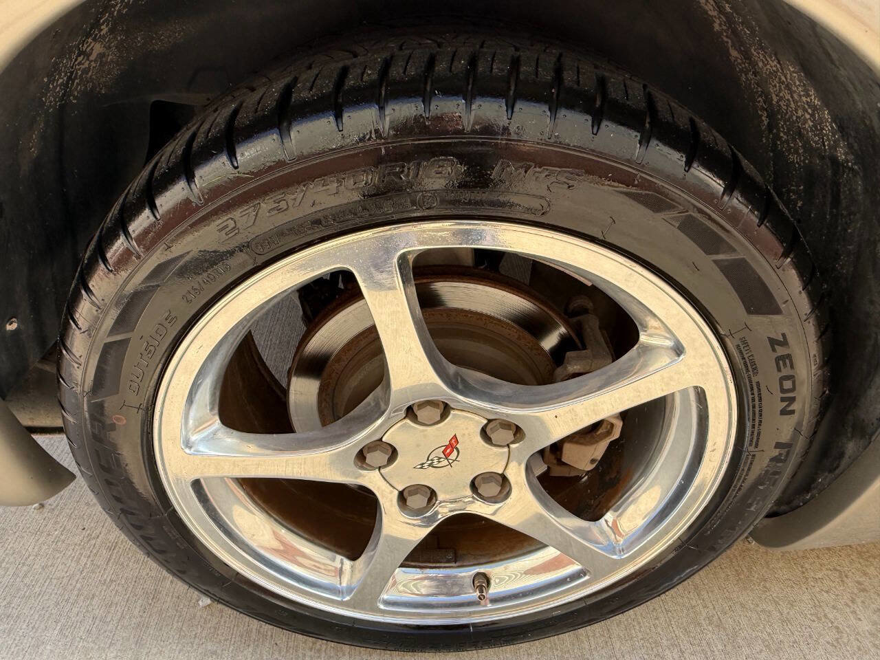 Used 2002 Chevrolet Corvette Coupe w/ Preferred Equipment Group2 image 21