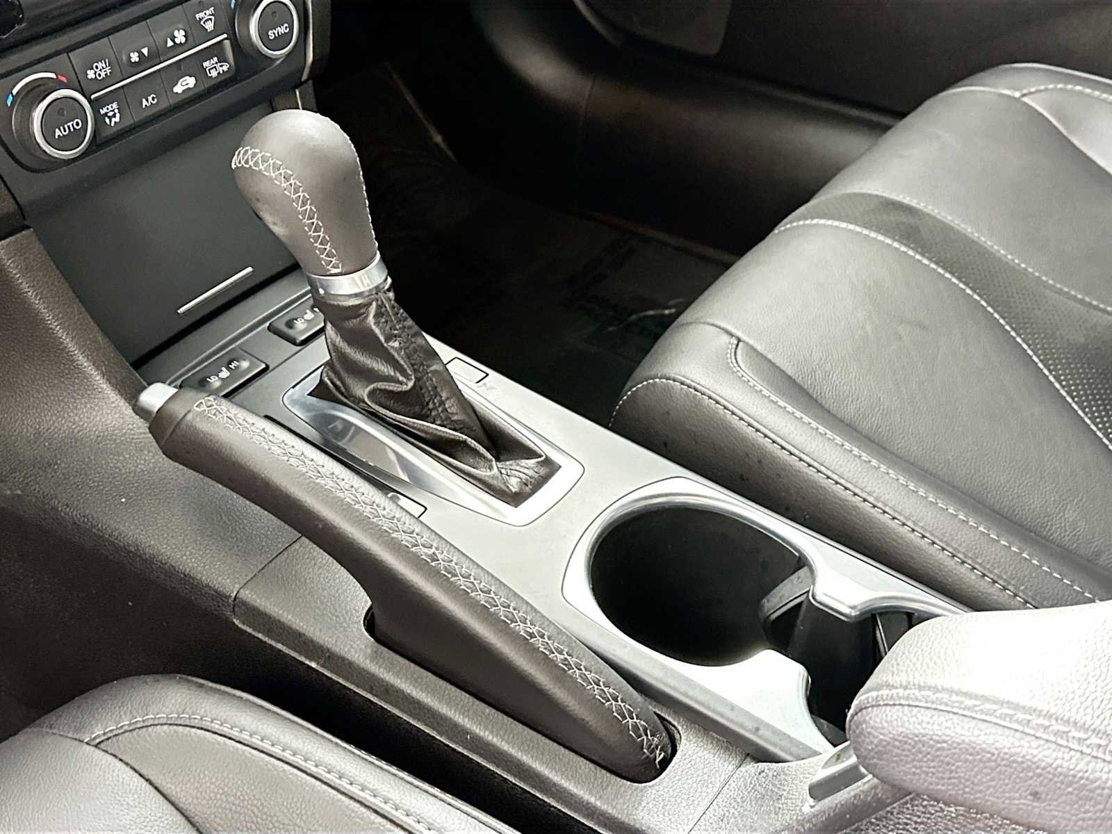 Used 2021 Acura ILX w/ Technology & A-SPEC Package image 16