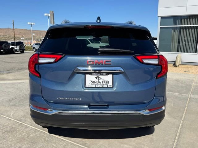 Used 2024 GMC Terrain SLT image 5