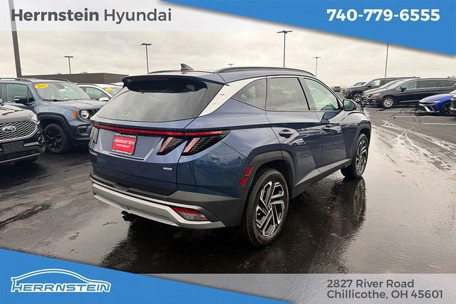 Used 2025 Hyundai Tucson Limited image 30