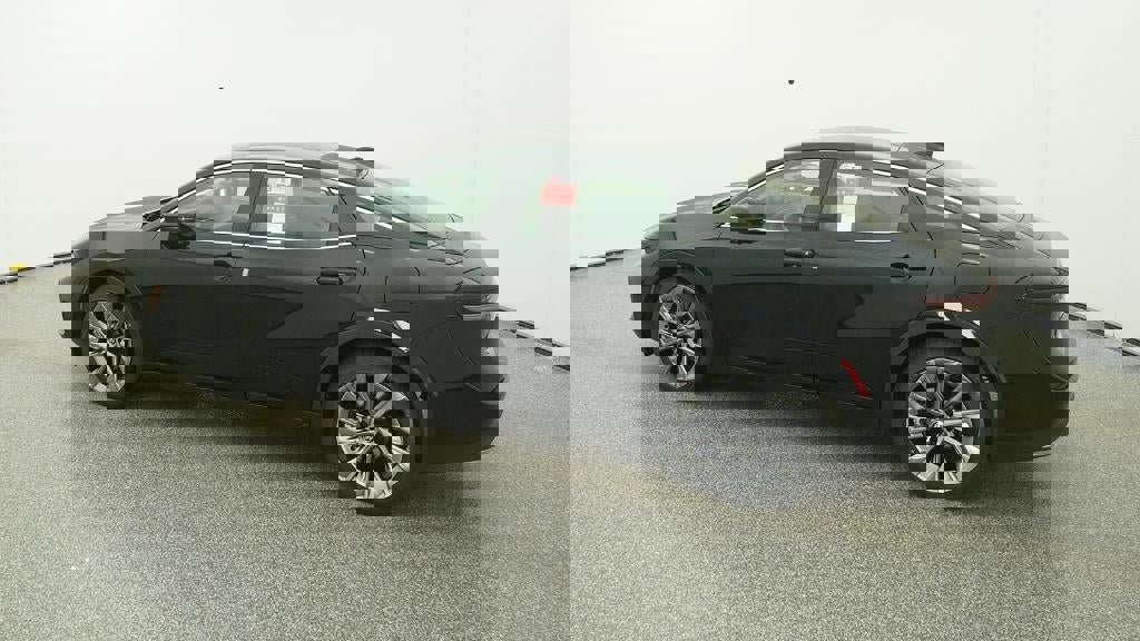 New 2026 Toyota Crown Limited AWD/4WD image 4