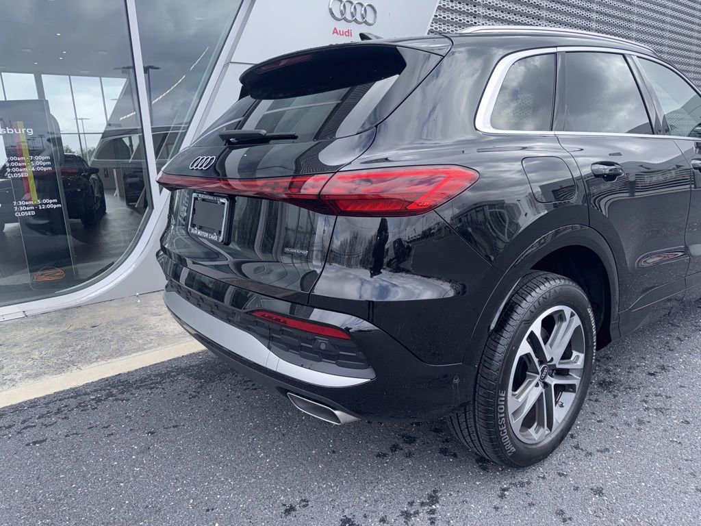 Certified 2025 Audi Q5 2.0T Premium Plus w/ Premium Plus image 4