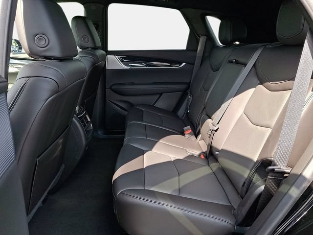 New 2026 Cadillac XT5 Premium Luxury w/ LPO, ONYX Package AWD/4WD image 5