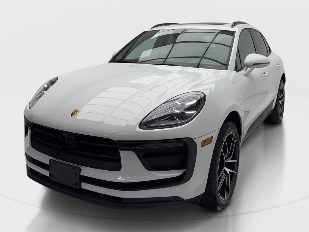 Used 2024 Porsche Macan w/ Premium Plus Package AWD/4WD image 5
