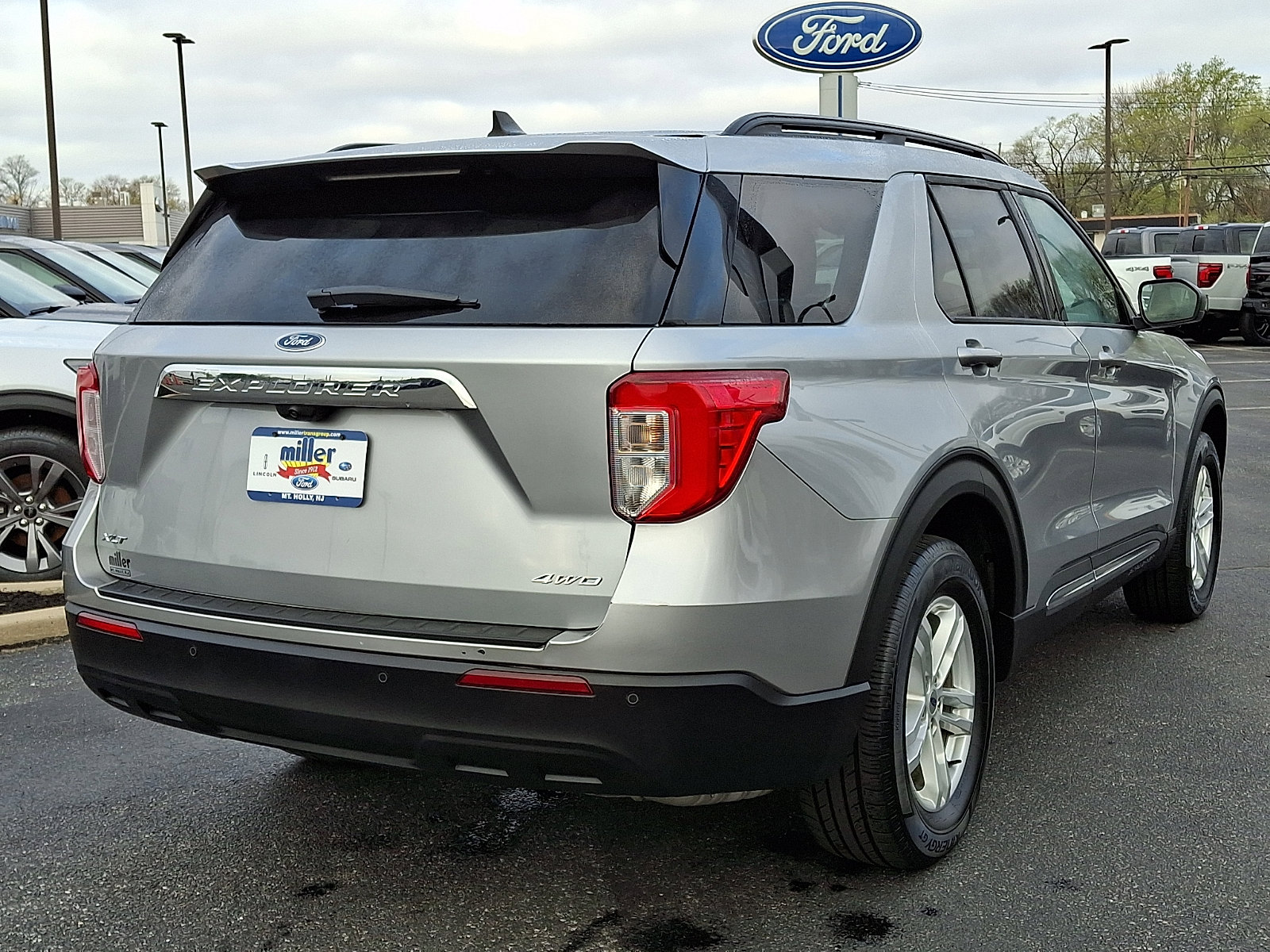 Certified 2023 Ford Explorer XLT image 6