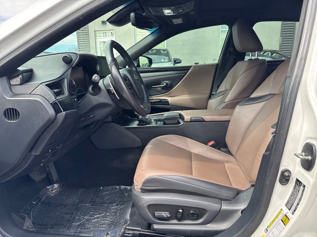 Used 2022 Lexus ES 350 w/ Accessory Package image 9