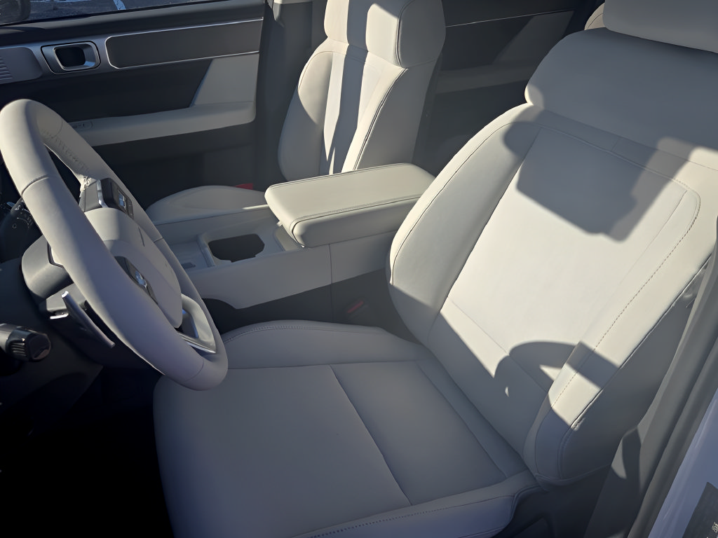 New 2026 Hyundai Santa Fe SE AWD/4WD image 13
