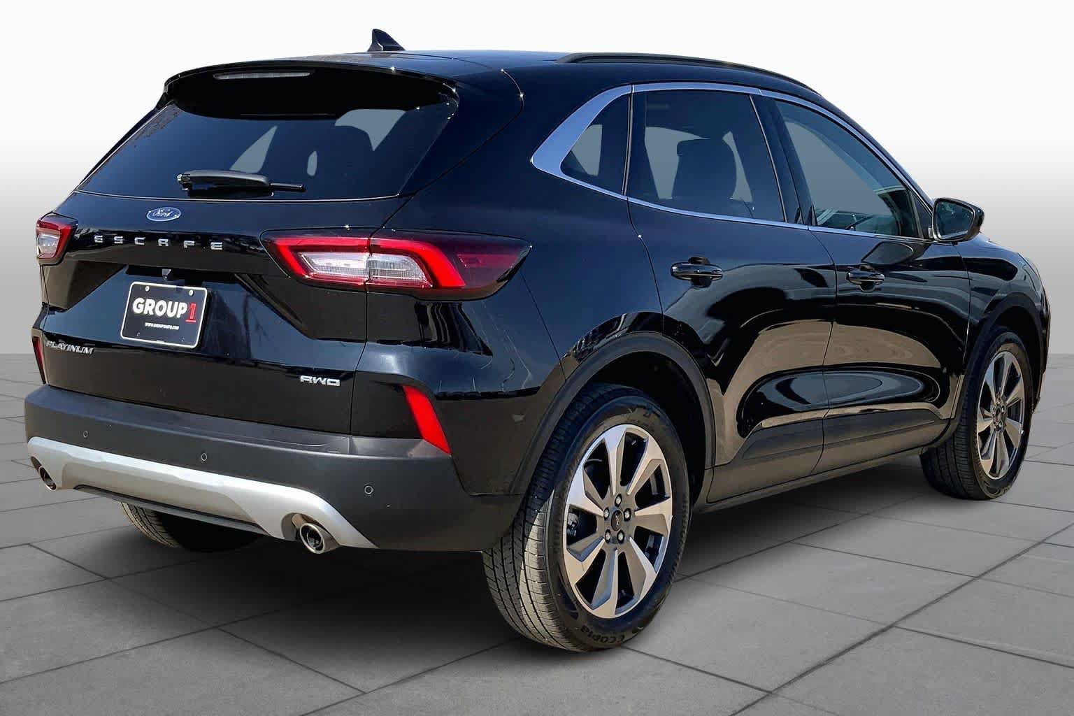 Certified 2025 Ford Escape Platinum image 12