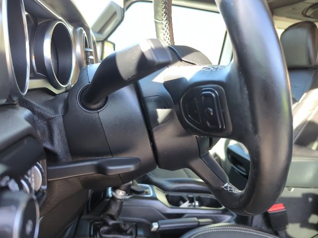 Used 2021 Jeep Wrangler Sport image 15