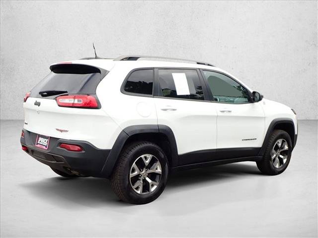 Used 2016 Jeep Cherokee Trailhawk AWD/4WD image 4