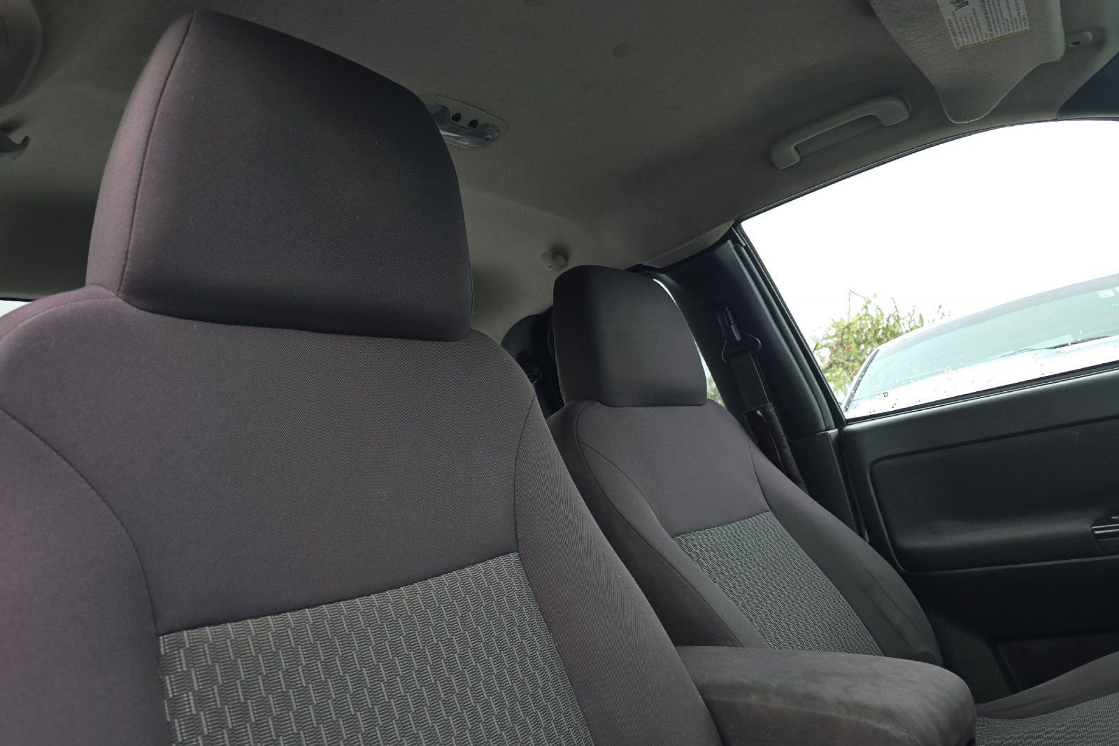 Used 2012 Chevrolet Colorado LT image 13