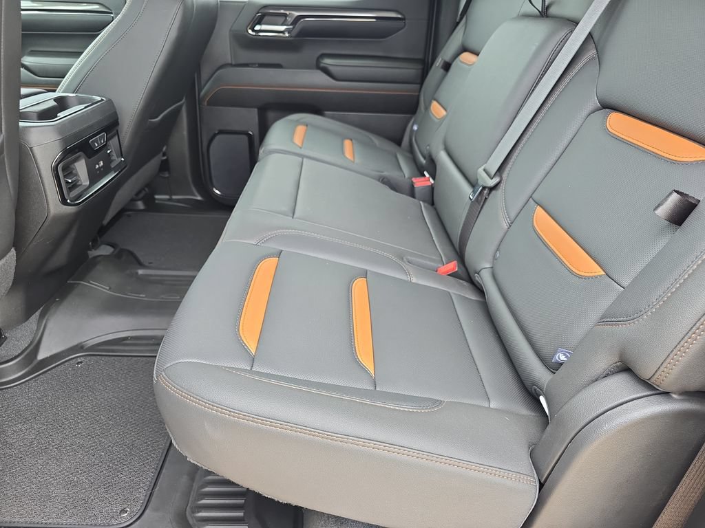 Used 2024 GMC Sierra 1500 AT4 w/ AT4 Premium Package AWD/4WD image 15