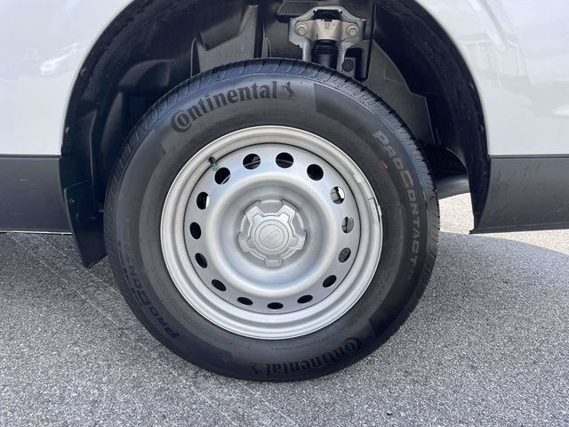 New 2025 Ford Maverick XL w/ 4K Tow Package AWD/4WD image 4