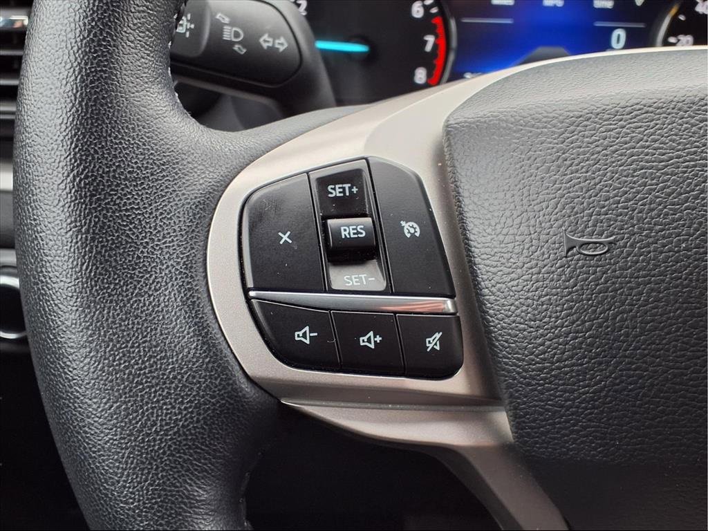 Used 2023 Ford Explorer XLT image 10