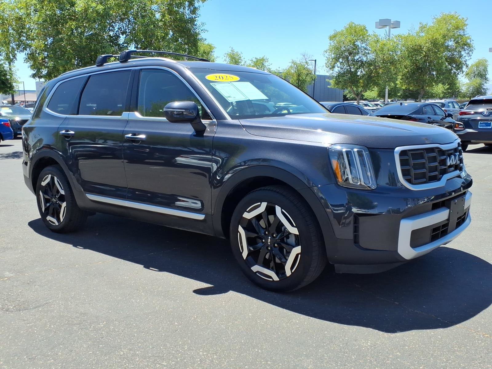 Used 2025 Kia Telluride S AWD/4WD image 7