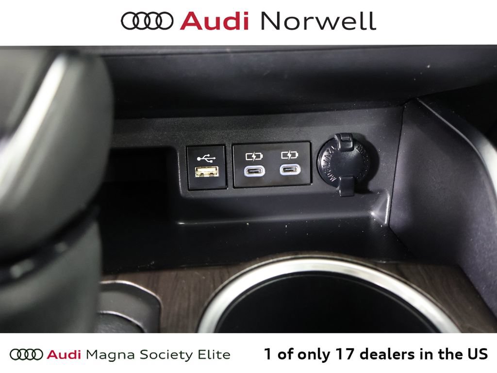 Used 2023 Toyota Highlander Limited AWD/4WD image 5