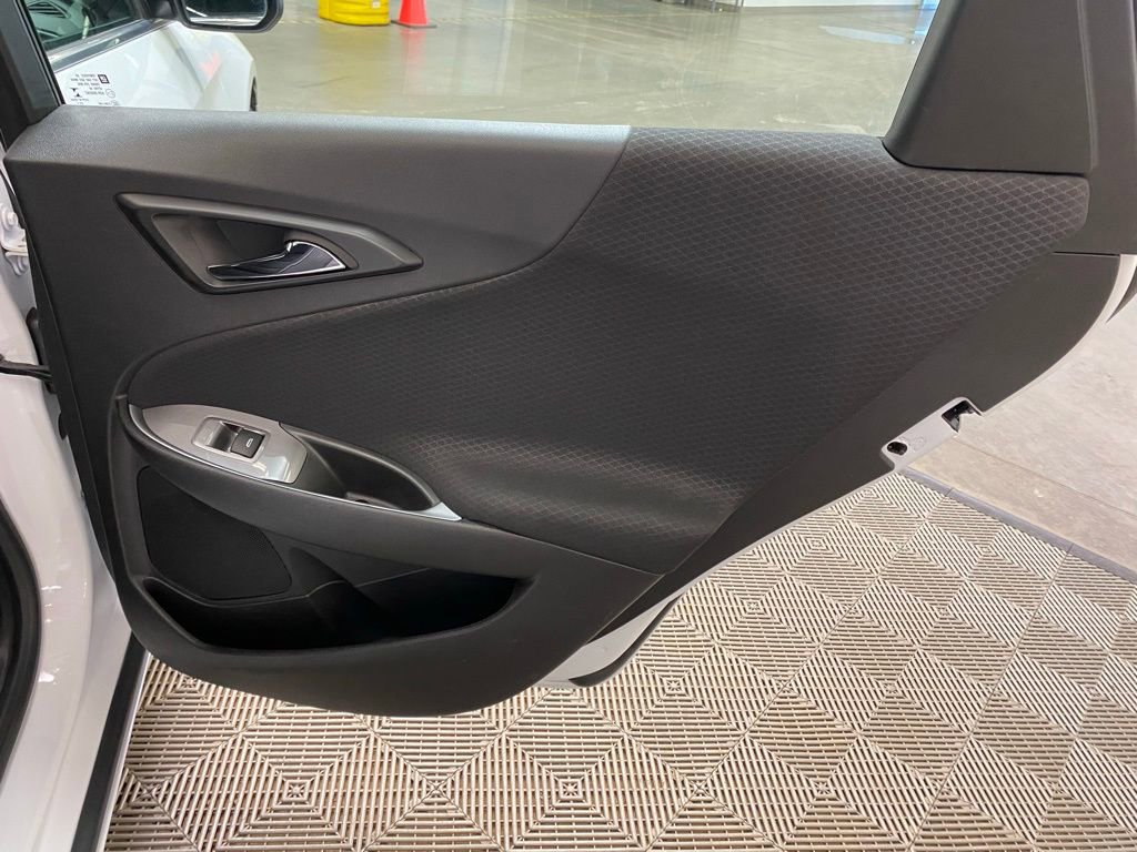 Used 2024 Chevrolet Malibu LT image 11