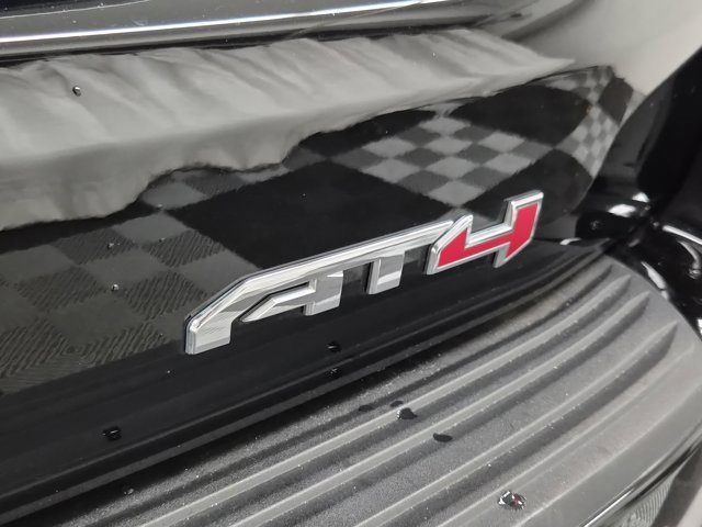 Used 2023 GMC Yukon AT4 w/ AT4 Premium Plus Package image 8
