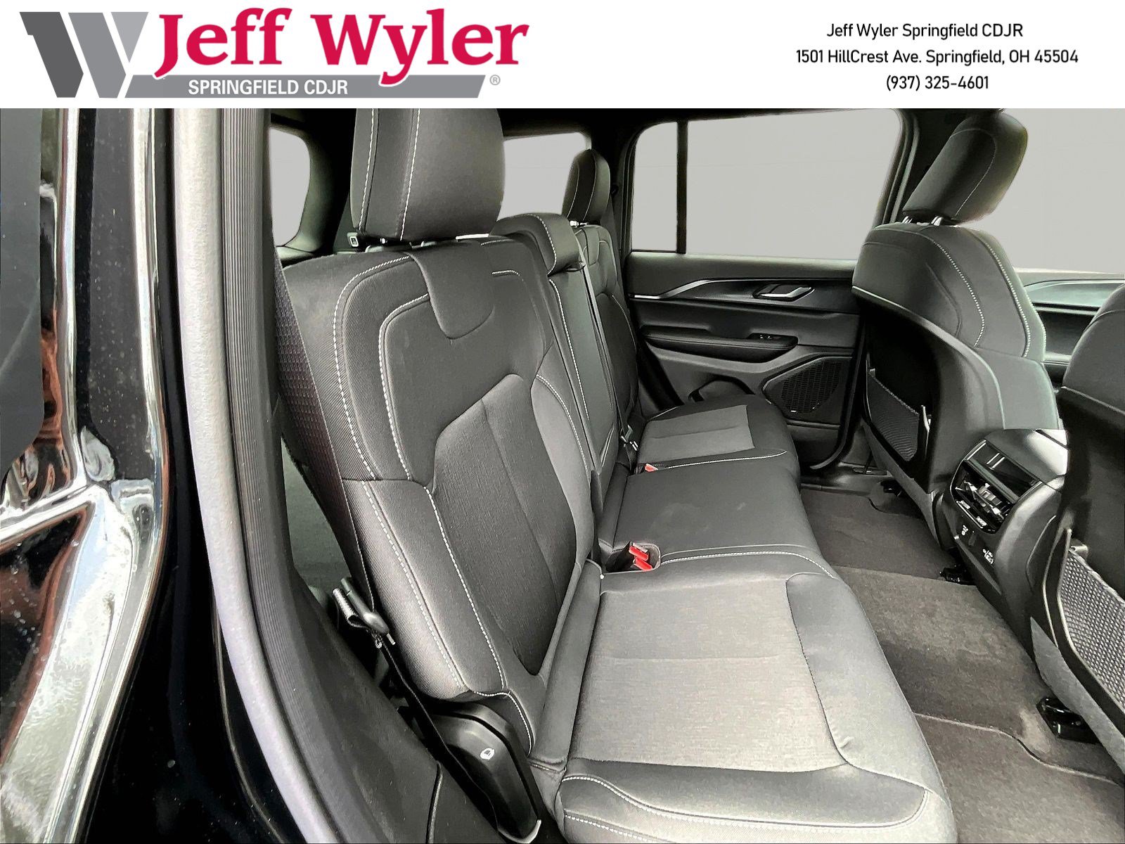 New 2026 Jeep Grand Cherokee Laredo X AWD/4WD image 22