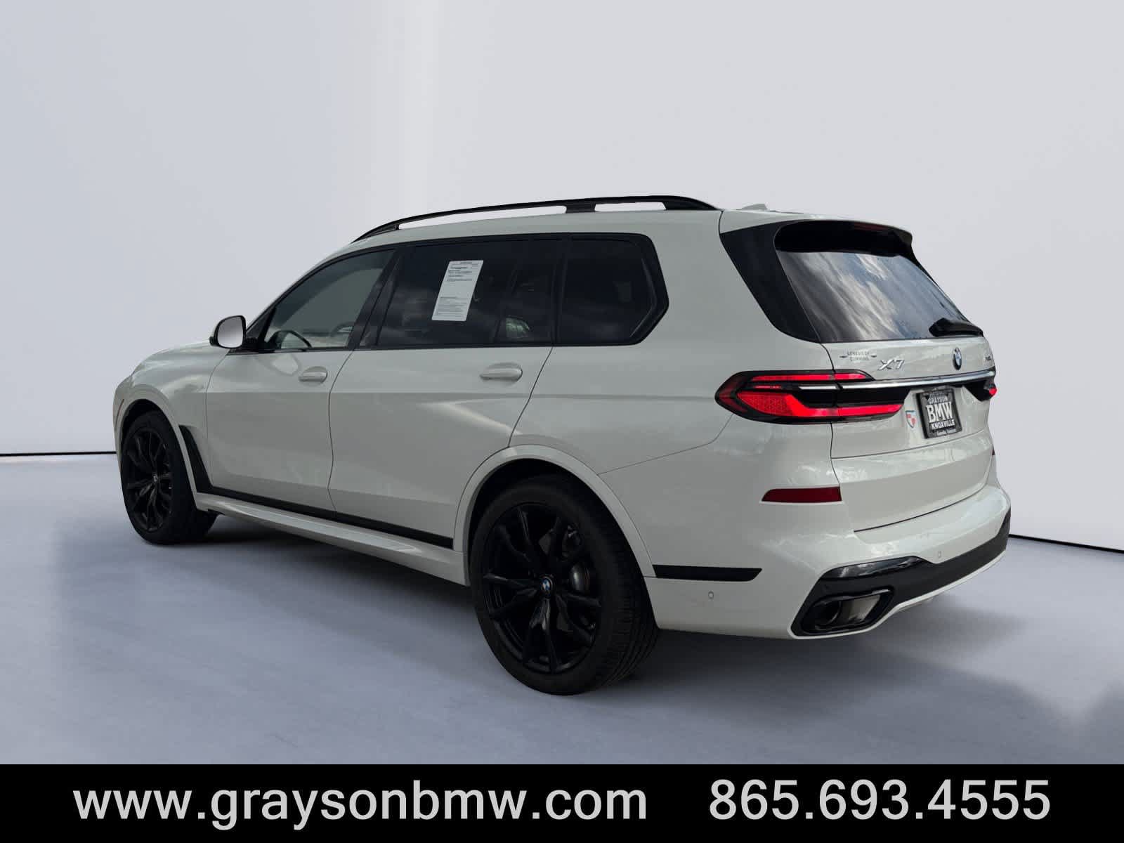 Used 2023 BMW X7 xDrive40i w/ Dynamic Handling Package AWD/4WD image 5
