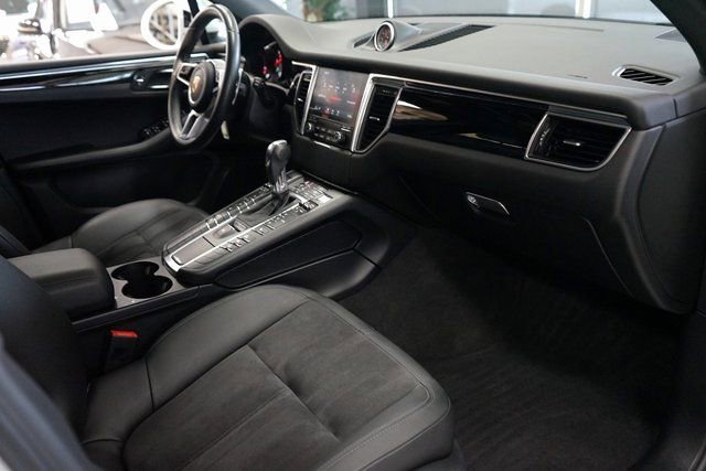 Used 2017 Porsche Macan S image 48