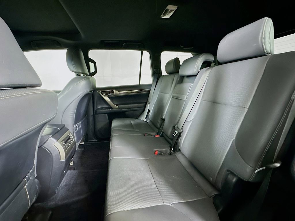 Used 2021 Lexus GX 460 Premium w/ Premium Package AWD/4WD image 15