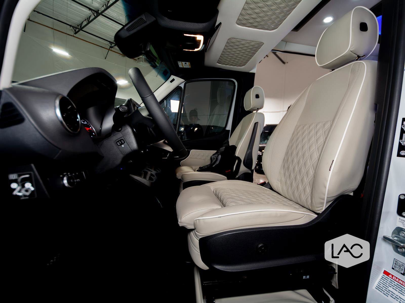 Used 2025 Mercedes-Benz Sprinter 3500 image 30