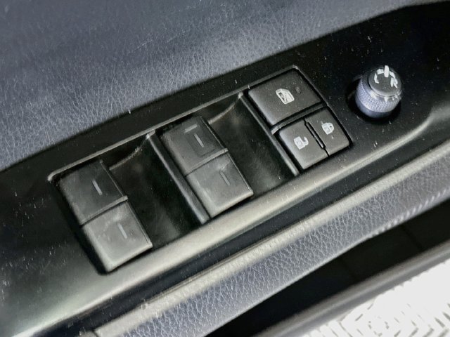 Certified 2025 Toyota Camry SE FWD image 21
